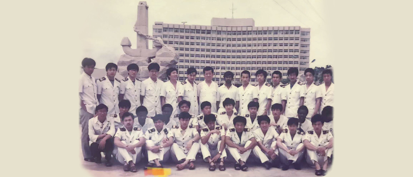 1990